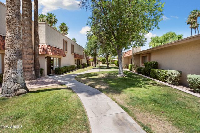1320 E BETHANY HOME Road 102, Phoenix, AZ 85014