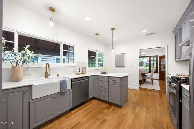 2005 Le Droit Drive, South Pasadena, CA 91030