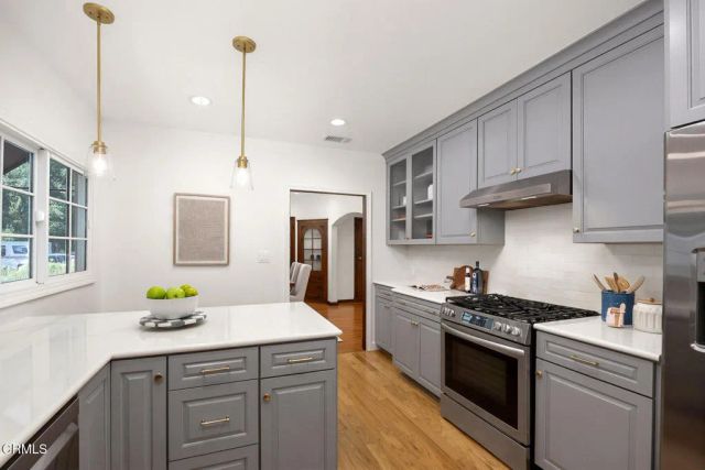 2005 Le Droit Drive, South Pasadena, CA 91030