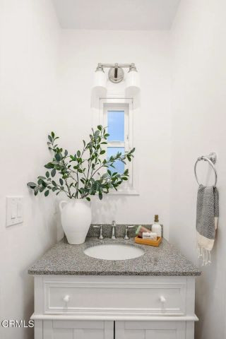 2005 Le Droit Drive, South Pasadena, CA 91030