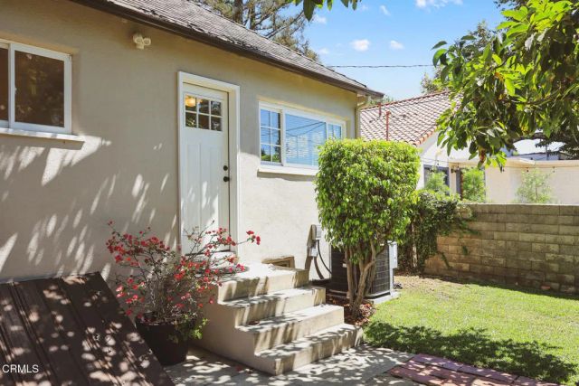 2005 Le Droit Drive, South Pasadena, CA 91030