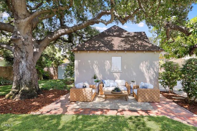 2005 Le Droit Drive, South Pasadena, CA 91030