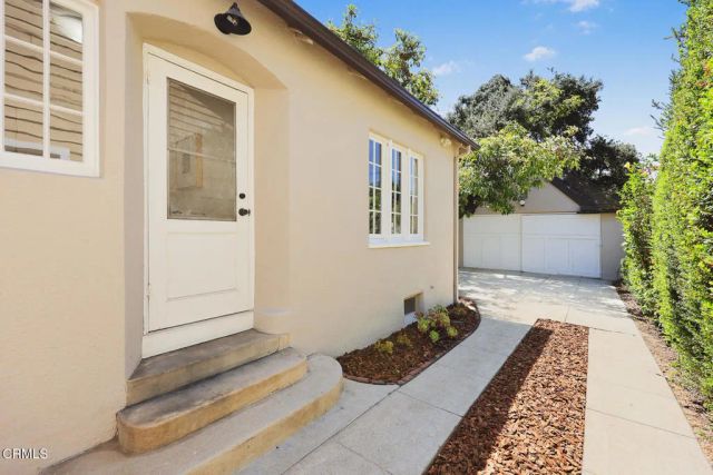2005 Le Droit Drive, South Pasadena, CA 91030