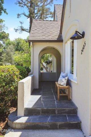 2005 Le Droit Drive, South Pasadena, CA 91030