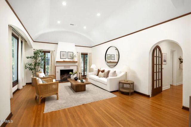 2005 Le Droit Drive, South Pasadena, CA 91030