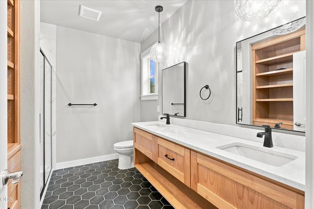 3117 Delorraine Drive, Medford, OR 97504