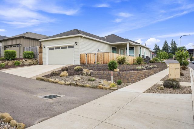 3117 Delorraine Drive, Medford, OR 97504