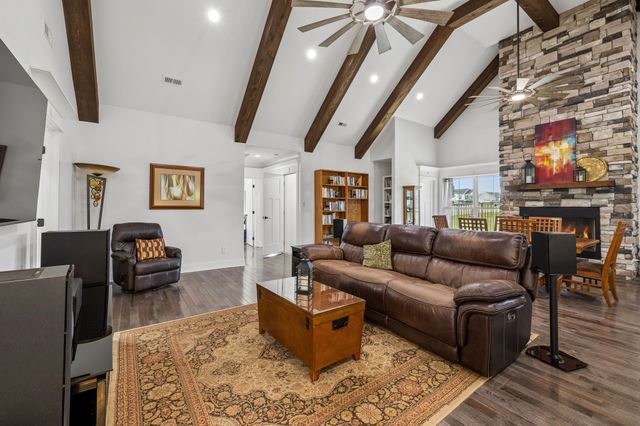 2104 Williamsport Pike, Columbia, TN 38401