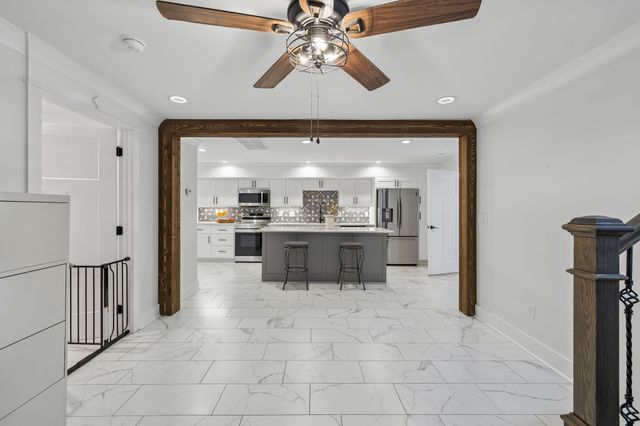 2104 Williamsport Pike, Columbia, TN 38401