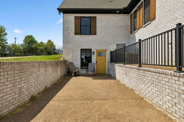 2104 Williamsport Pike, Columbia, TN 38401
