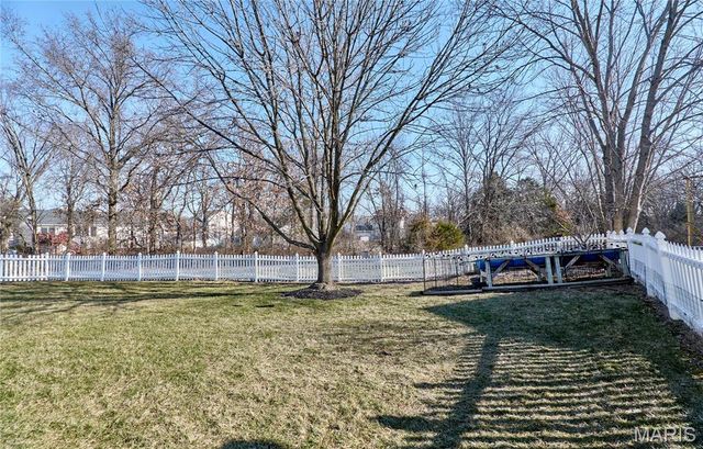 2726 Brook Meadow Lane, O'fallon, MO 63368