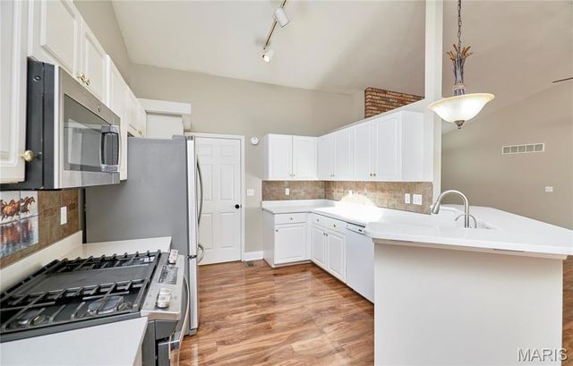 2726 Brook Meadow Lane, O'fallon, MO 63368