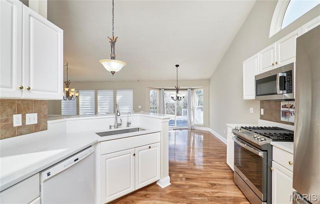 2726 Brook Meadow Lane, O'fallon, MO 63368