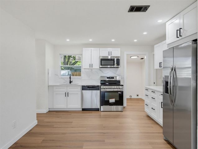 2017 N BETTY LANE, Clearwater, FL 33755