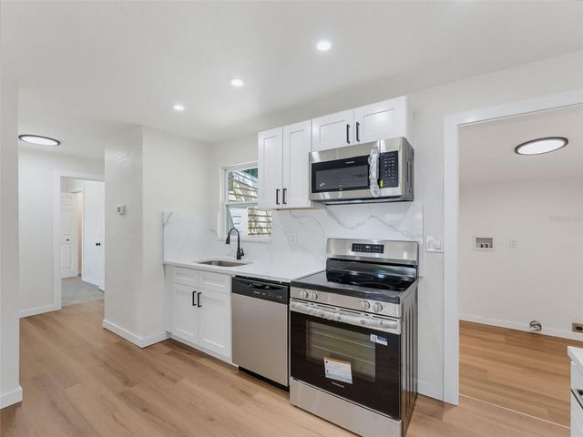 2017 N BETTY LANE, Clearwater, FL 33755