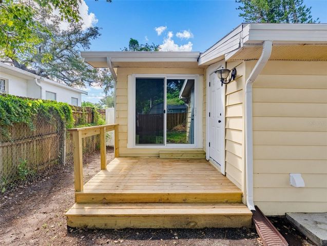2017 N BETTY LANE, Clearwater, FL 33755