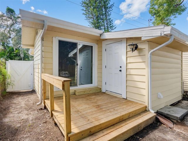 2017 N BETTY LANE, Clearwater, FL 33755