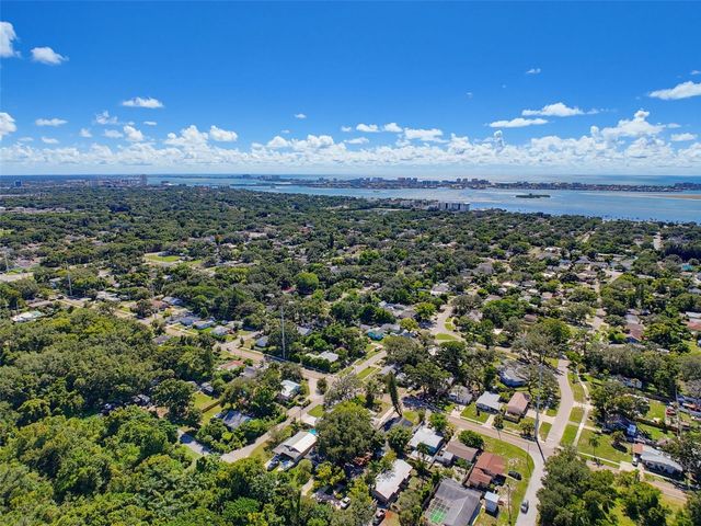 2017 N BETTY LANE, Clearwater, FL 33755