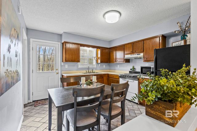 10525 Pete Sentz Road, Mobile, AL 36608