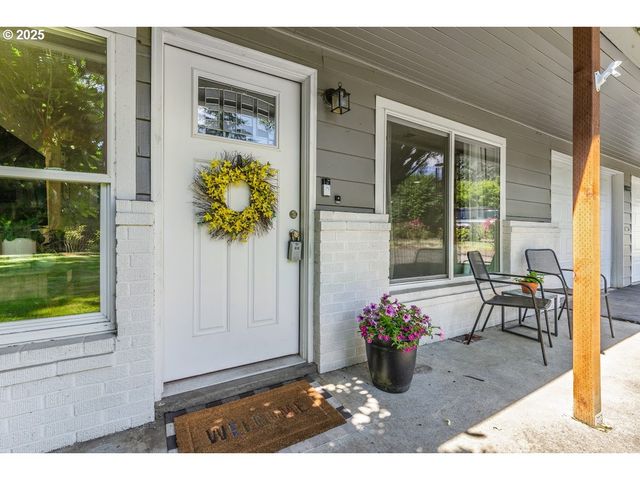 18833 Se RIVER Rd, Milwaukie, OR 97267