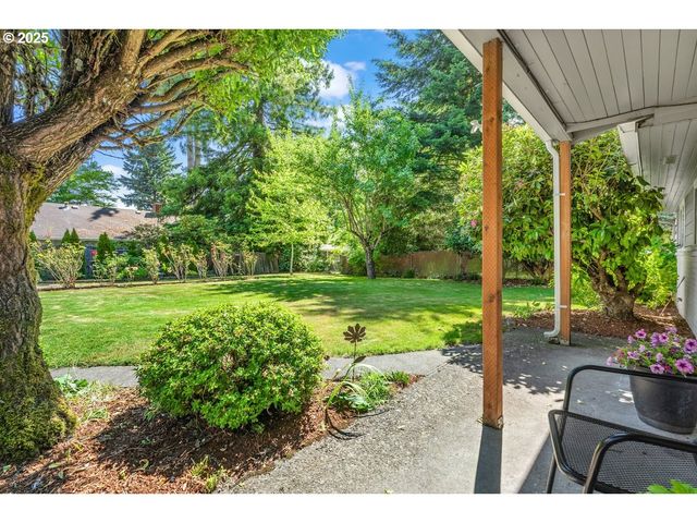 18833 Se RIVER Rd, Milwaukie, OR 97267