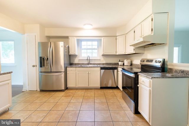 527 SPRINGHOUSE CT, Harrisburg, PA 17111