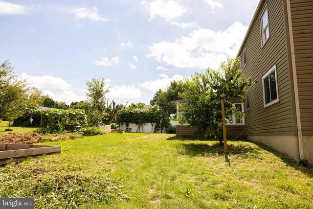 527 SPRINGHOUSE CT, Harrisburg, PA 17111