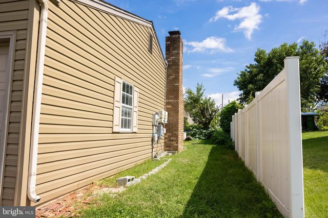 527 SPRINGHOUSE CT, Harrisburg, PA 17111