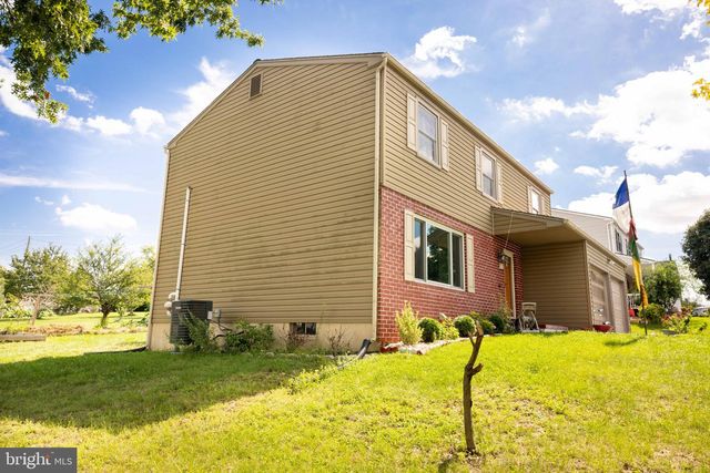 527 SPRINGHOUSE CT, Harrisburg, PA 17111