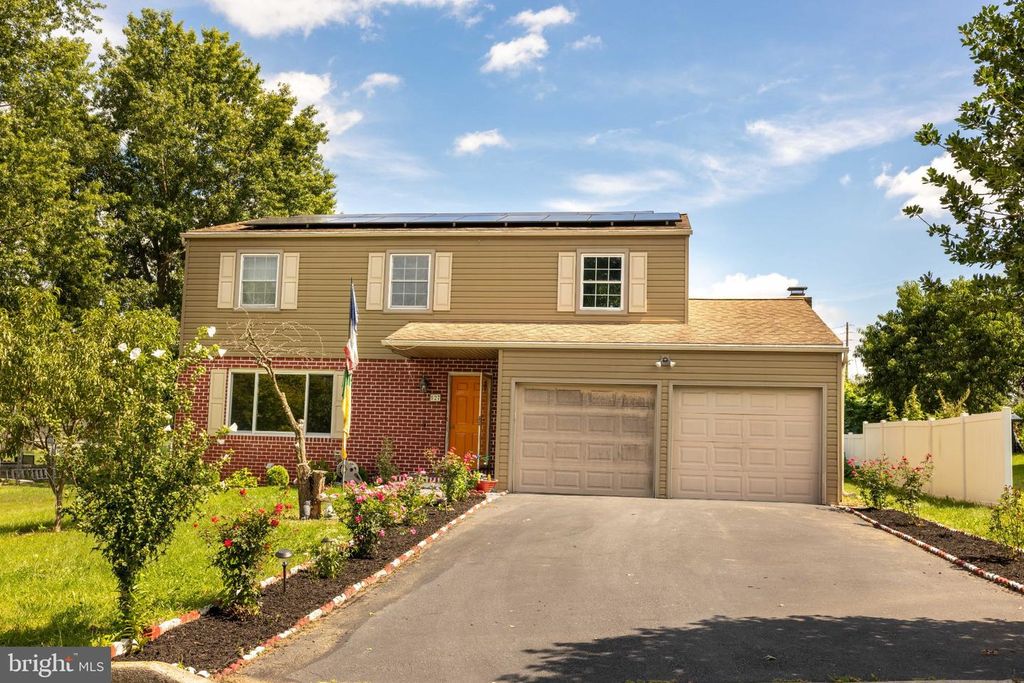 527 SPRINGHOUSE CT, Harrisburg, PA 17111