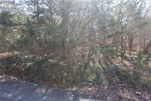 275 W 22nd Street, Fayetteville, AR 72701