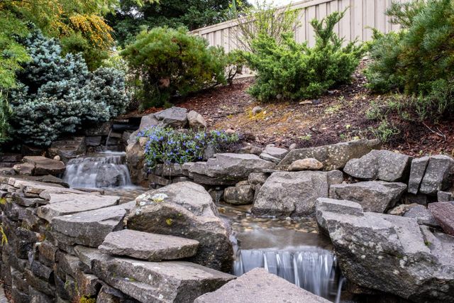 1925 Coldwater Ln, Lincoln, CA 95648