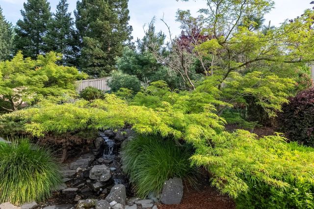 1925 Coldwater Ln, Lincoln, CA 95648