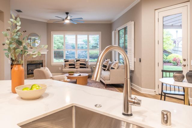 1925 Coldwater Ln, Lincoln, CA 95648