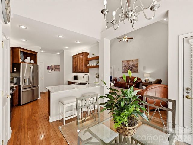 5125 WALNUT GROVE Court, Mount Holly, NC 28120