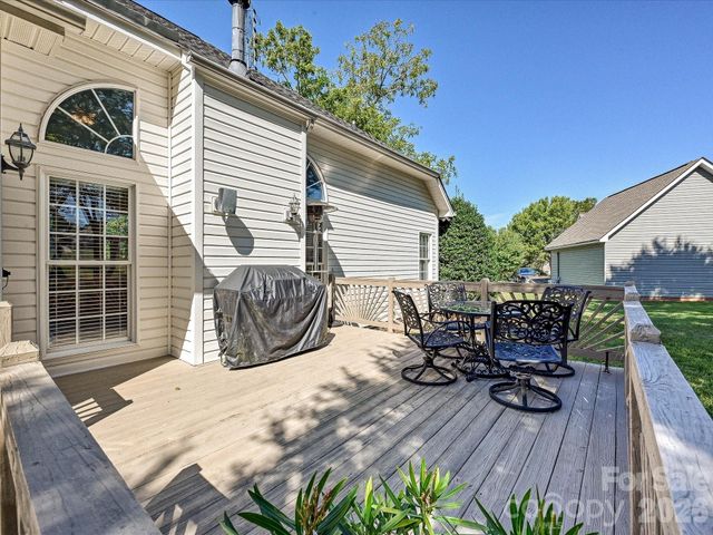 5125 WALNUT GROVE Court, Mount Holly, NC 28120