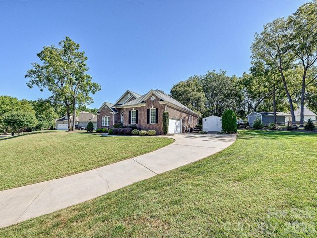 5125 WALNUT GROVE Court, Mount Holly, NC 28120