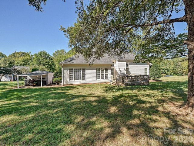 5125 WALNUT GROVE Court, Mount Holly, NC 28120