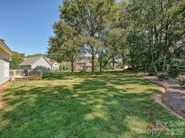 5125 WALNUT GROVE Court, Mount Holly, NC 28120
