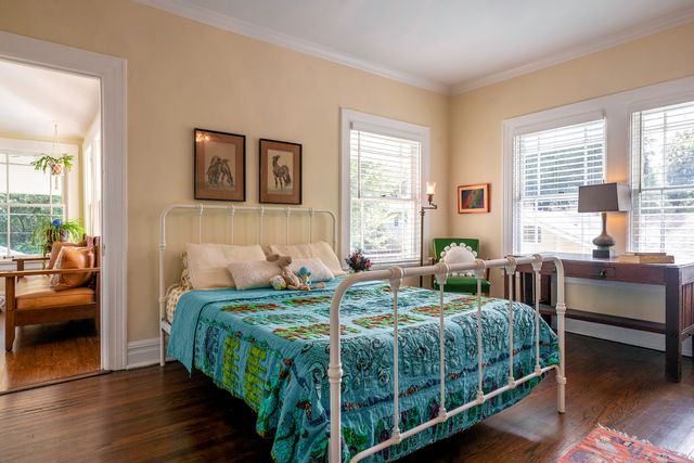 2417 5th Avenue, Fort Worth, TX 76110