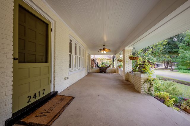 2417 5th Avenue, Fort Worth, TX 76110