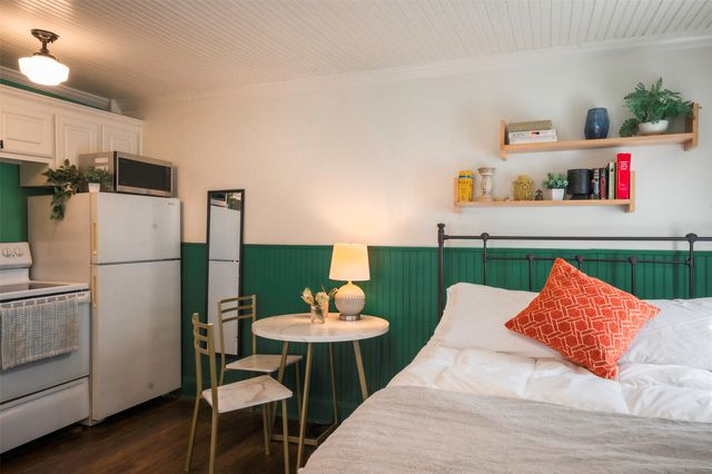 2417 5th Avenue, Fort Worth, TX 76110