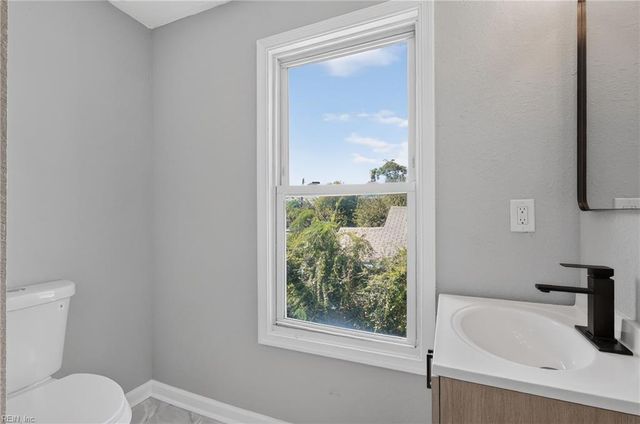 854 W 42nd ST, Norfolk, VA 23508