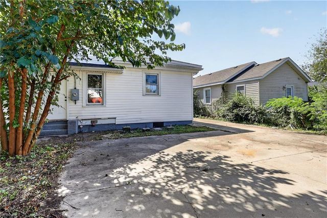 854 W 42nd ST, Norfolk, VA 23508