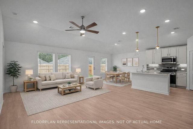 1122 Radiant Avenue, La Marque, TX 77568