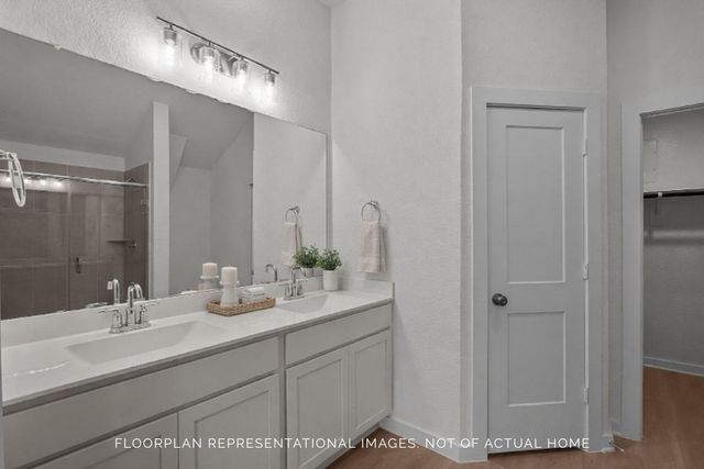 1122 Radiant Avenue, La Marque, TX 77568