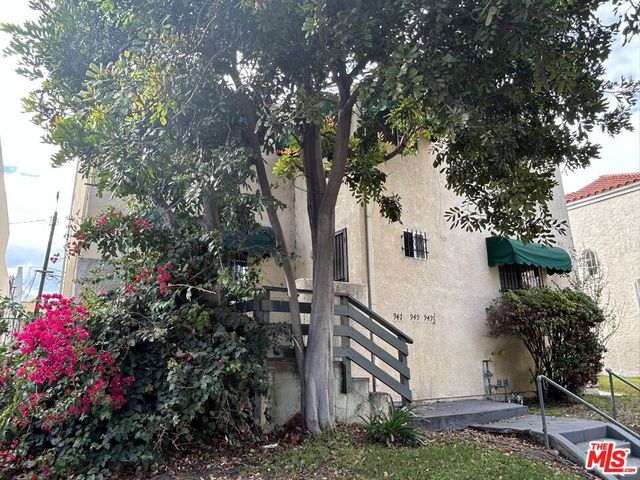 947 S Sycamore Avenue, Los Angeles, CA 90036