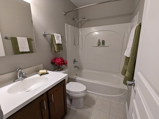 3604 Neubauer Circle 0, Lindenhurst, IL 60046