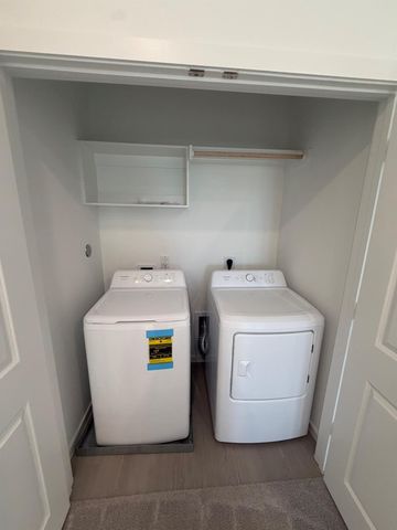 2211 Salinas Dr, Rosharon, TX 77583