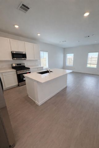 2211 Salinas Dr, Rosharon, TX 77583